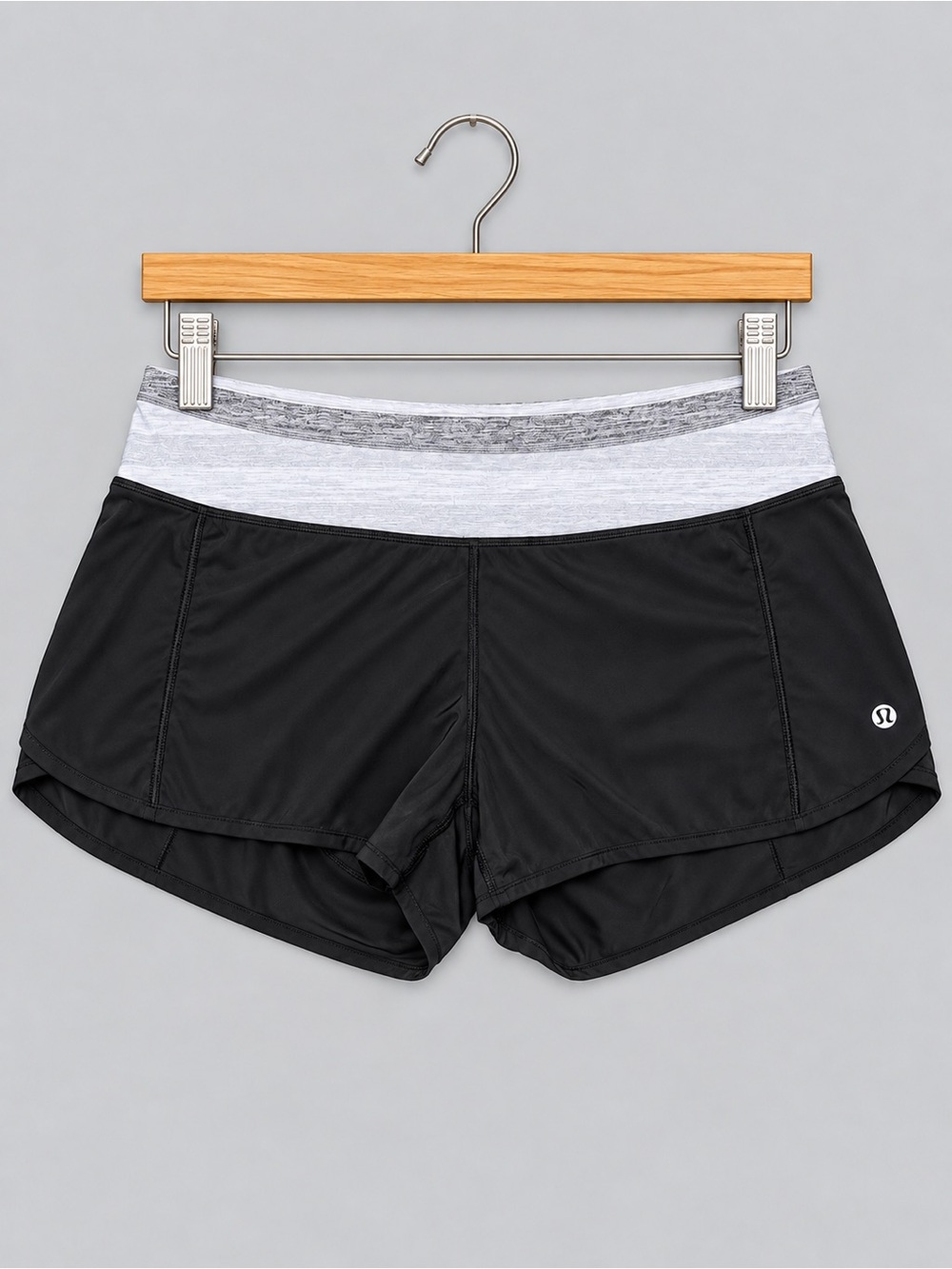 🍋4/60$ lululemon athletica Black with Heathered Gray Waistband discontinued